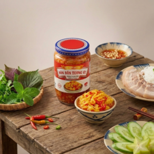 PICKLED CATTAILS WITH CHILLI IN VINEGAR